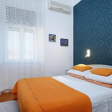 With Wifi - 4856 Apartment Split