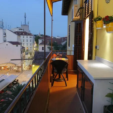 With Wifi - 4856 Apartment *